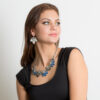 collar-gargantilla-floral-azul-con-perlas-modelo-c025-marielene-goncalvez-gossip-collection-3